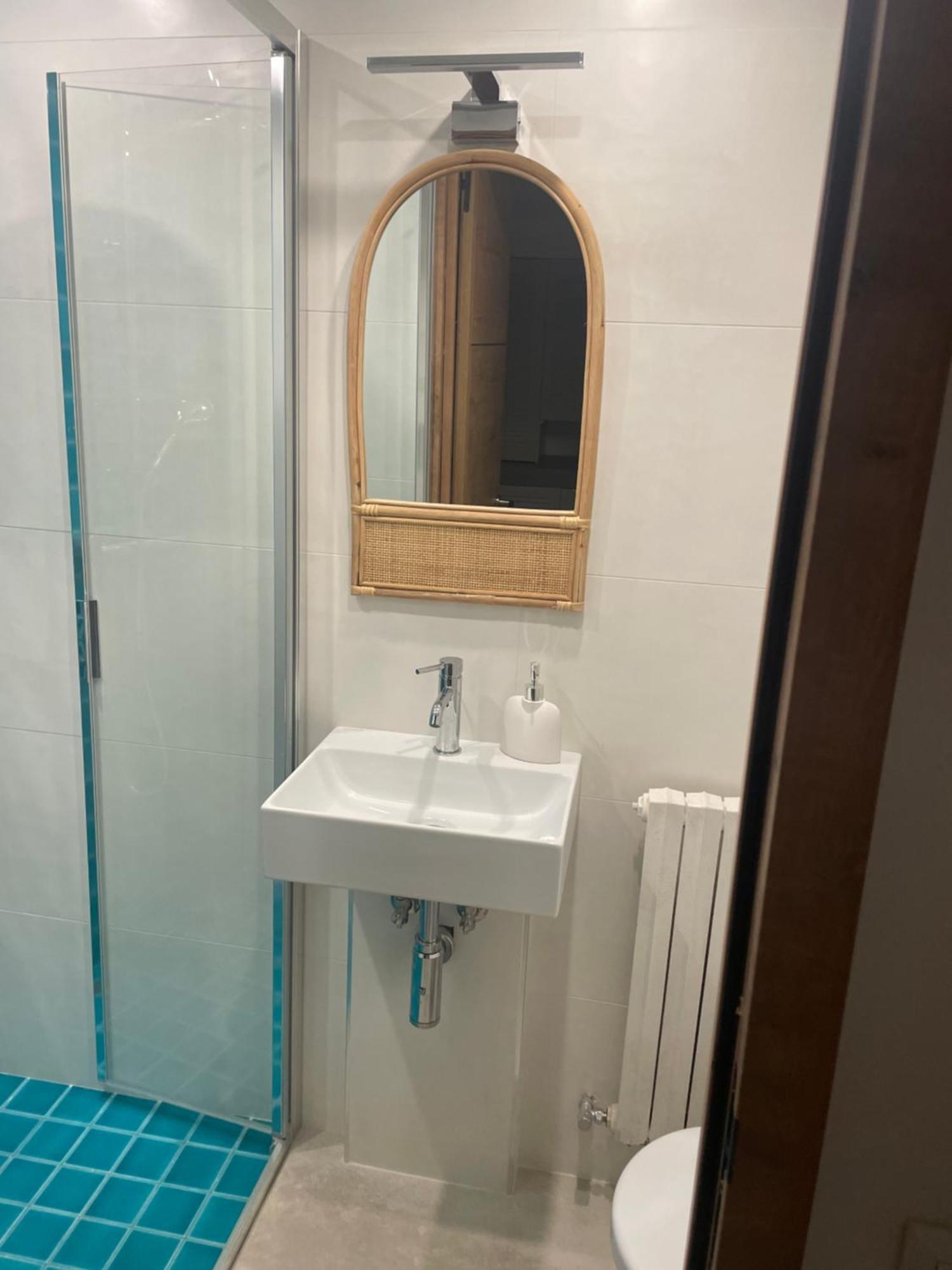 Port Apartment *